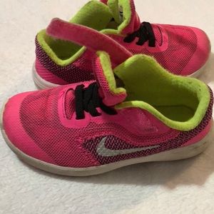 Toddler Girl Nike’s